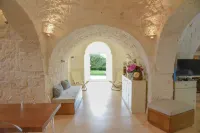 Luxury Trulli Terrarossa with Pool