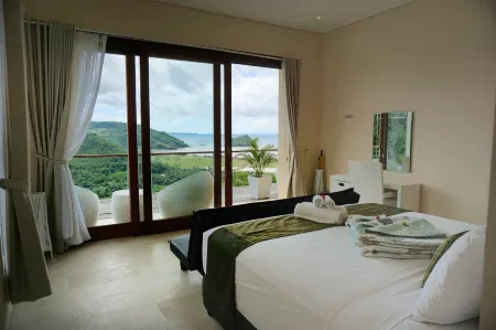 Villa Atas Pelangi Отели рядом с достопримечательностью «Pantai Selong Belanak»