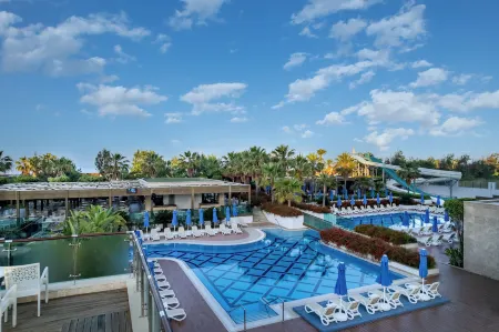 Sentido Trendy Verbena Beach Hotel Отели рядом с достопримечательностью «Сиде»