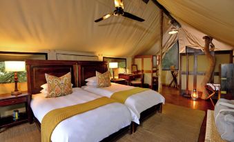 Rhino Walking Safaris