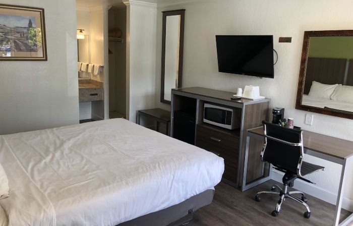 Gilroy Inn
