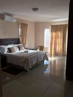 Rosebuds Guesthouse - Pensions