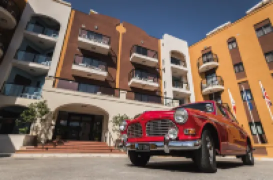 サンシーカー ホリデイ コンプレックス