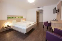 Hotel zur Pfalz Hotel di Kandel