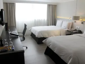 Sol de Oro Hotel & Suites