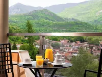 Ναιάδες Ξενοδοχεία στην πόλη Αλμωπία