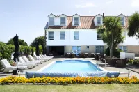 Beachcombers Hotel - 3-Sterne