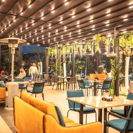 Royal East Resort