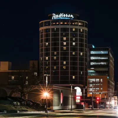 Radisson Hotel Duluth-Harborview Hotels near Bayfront Festival Park