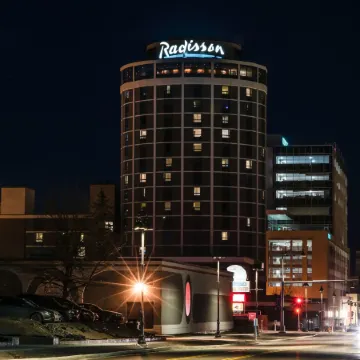 Radisson Hotel Duluth-Harborview
