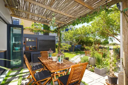 Le Mahi Guest House Hotels in Langebaan
