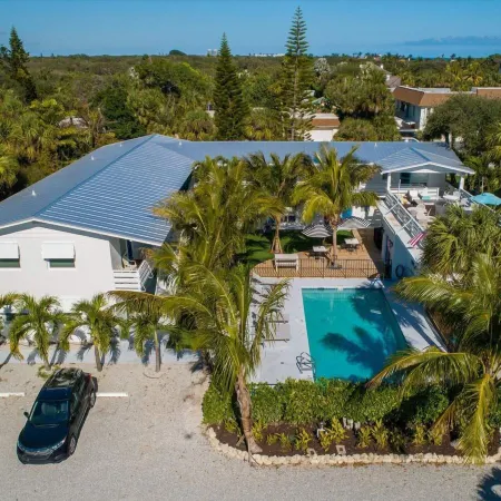 Seaspray Surf Lodge