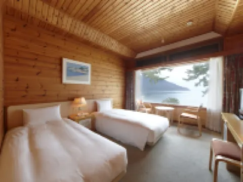 Grand Park Hotel Okubiwako Makino Hotels in Takashima