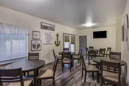 Stay-over Suites - Fort Gregg-Adams Area