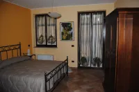 Agriturismo I Grappoli Hotels in Serralunga d'Alba