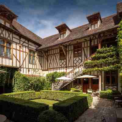 La Maison de Rhodes Hôtel & Spa 5 étoiles Hotel Exterior