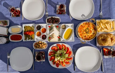 Azra Apart & Otel Отели в г. Гёкчеада