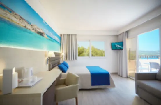 Invisa Hotel Club Cala Blanca Hoteles en 