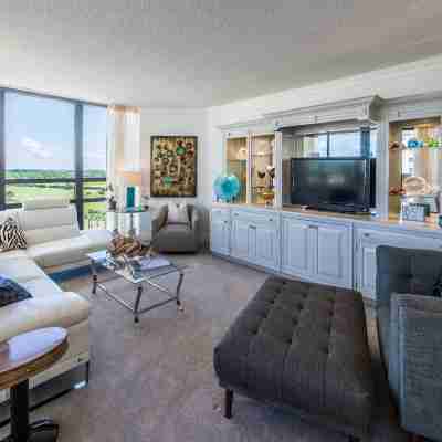 Surfside Resort by to Rooms