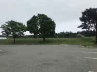 Rodeway Inn - parking