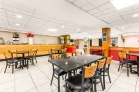 Quality Inn & Suites Orlando Airport Hotels in Belle Isle
