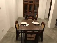 Canalside Villa & Guest House Hotels in Nawalapitiya