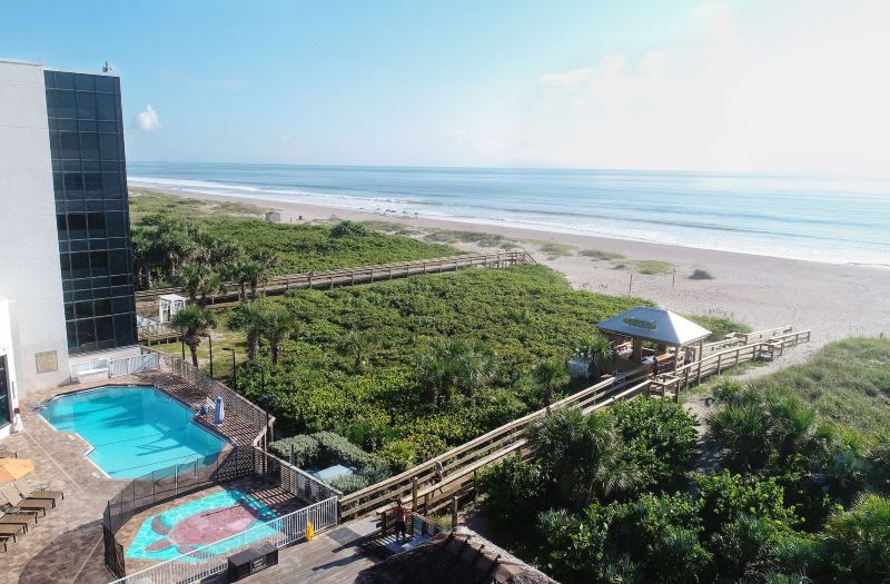 Hilton Cocoa Beach Oceanfront photo 2