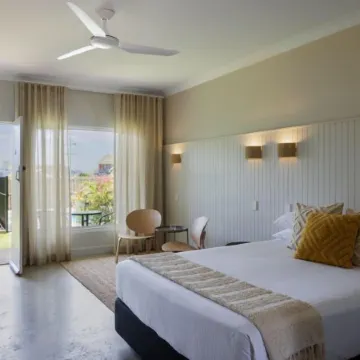 South Pacific Palms Motor Inn