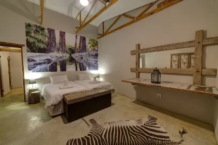 Neuras Wine & Wildlife Estate Отели в г. Сезрим