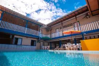 Amendoeira Praia Hotel - Pools