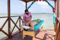 Lina Point Belize Overwater Resort - spa