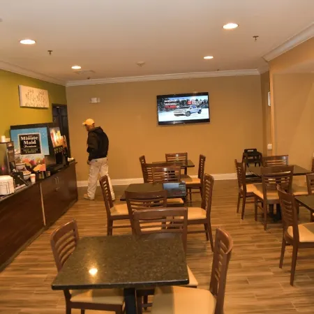 Sleep Inn & Suites
