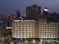 Landmark Grand Hotel Hotels near Union Metro Station