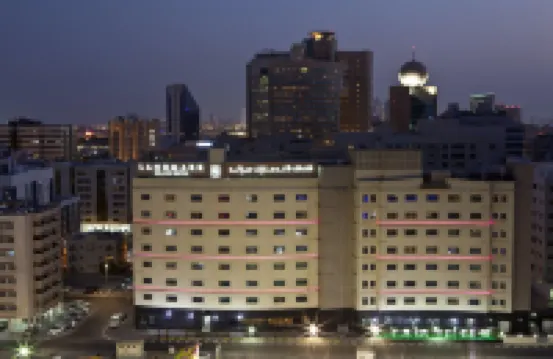 โรงแรมแลนด์มาร์ค แกรนด์ โรงแรมใกล้เดอิรา