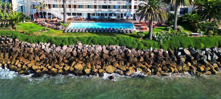 Cliff House Inn Hotels in Ventura