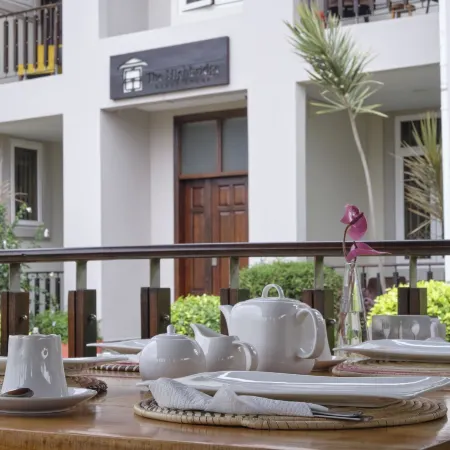 The Highbridge Guest Lodge