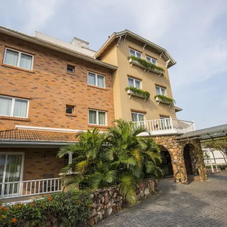 Hotel Villa Morra Suites