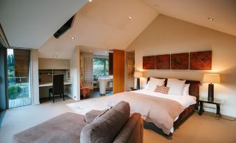 Lakeside Rd - Lake Views - Sleeps 10