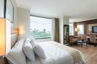 Almadera Hotel Hotel a Maloku
