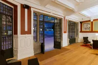 Emaj Boutique Hotel