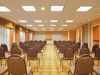 Holiday Inn Express Chicago NW-Vernon Hills Hotels in Mettawa