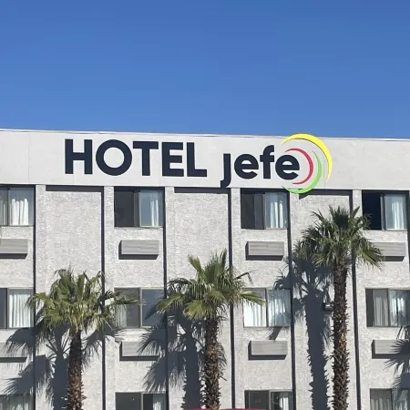 Hotel Jefe at Ojos Locos Отели рядом с достопримечательностью «Неоновый музей»