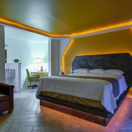 Romantic Inn & Suites