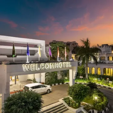 Welcomhotel by ITC Hotels, Alkapuri, Vadodara Hotels near Fiesta Farm