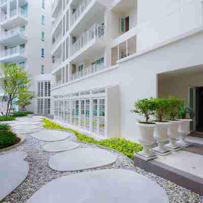 Summer HuaHin Condominium Hotel Exterior