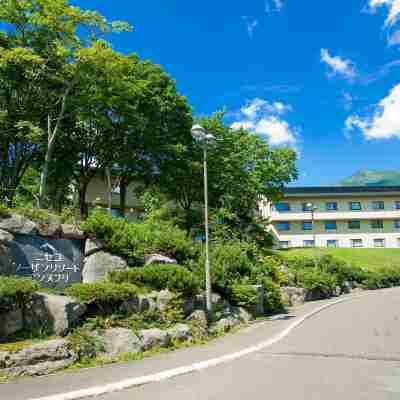 Niseko Northern Resort, An'Nupuri Hotel Exterior