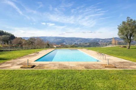 Tempus Hotel & Spa Отели в г. Сендуфе