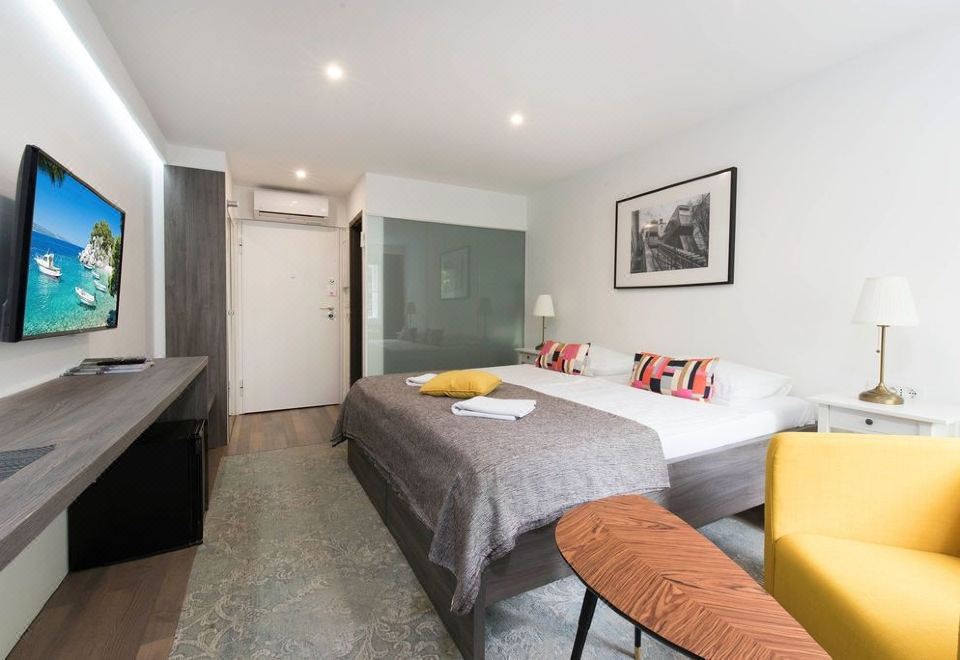 4. 티아 아파트먼트..