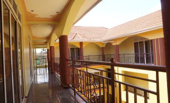 Oasis Top Hotel