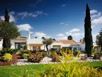 Vale d'Oliveiras Quinta Resort & Spa Hotel dekat Pantai Vale Centeanes